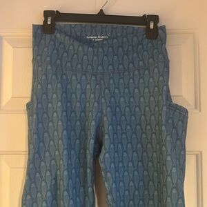 Salmon Sisters Leggings